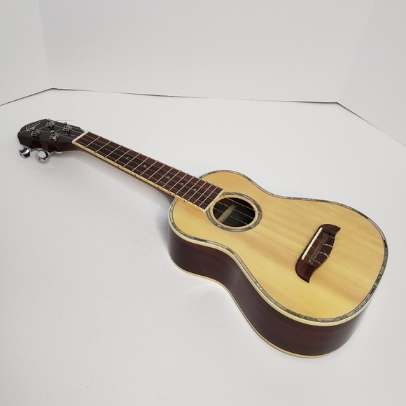 Oscar Schmidt Washburn OU3 Concert Ukulele Spruce Abalone with Great Case NWOT - Picture 9 of 14